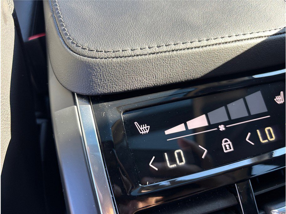 Used 2023 Volvo XC90 B5 Plus Bright image 42