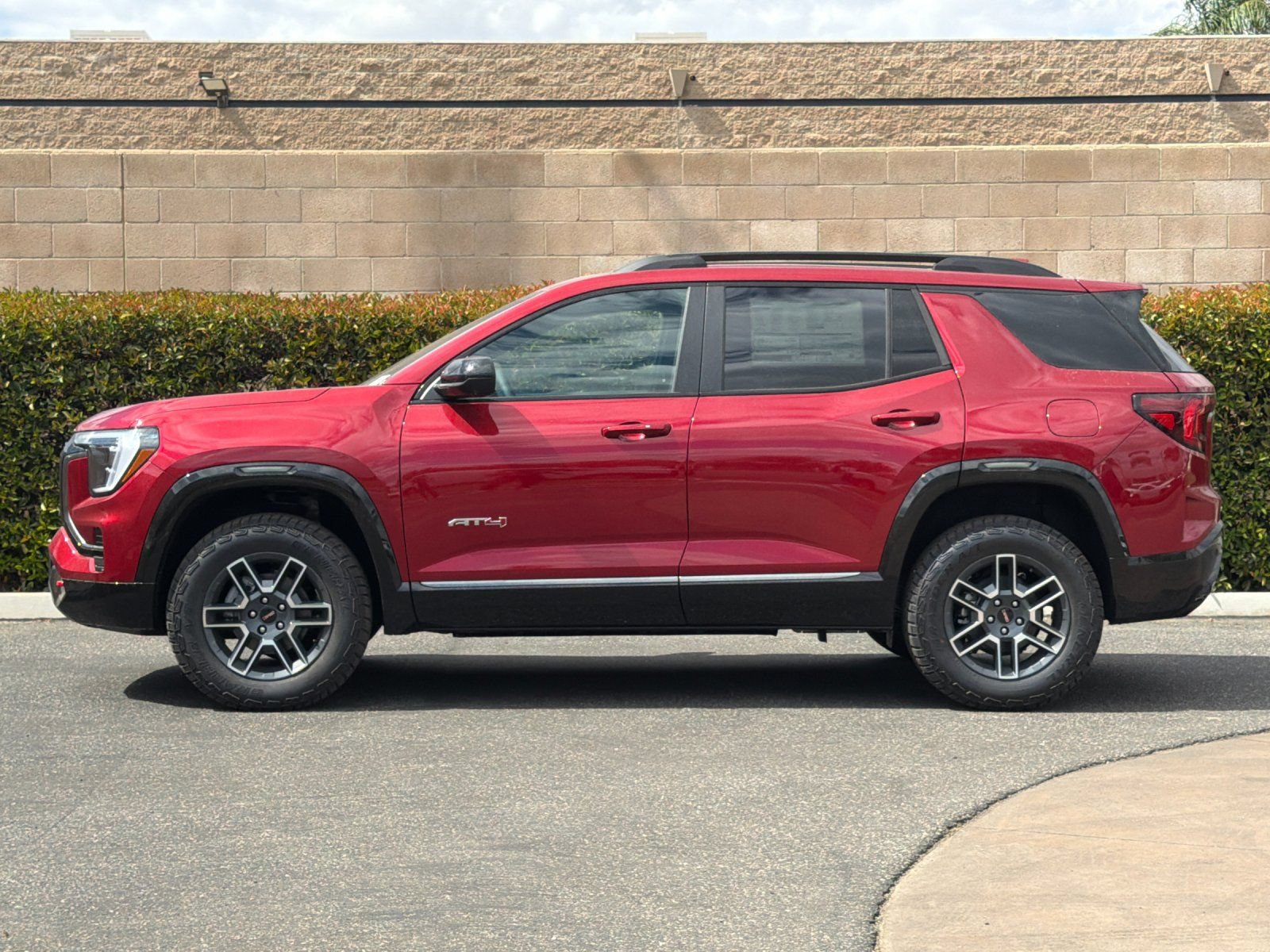 New 2026 GMC Terrain AT4 w/ Technology Package II AWD/4WD image 7