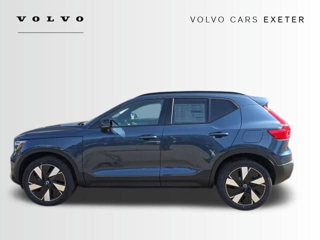 New 2026 Volvo EX40 Plus w/ Climate Package image 4