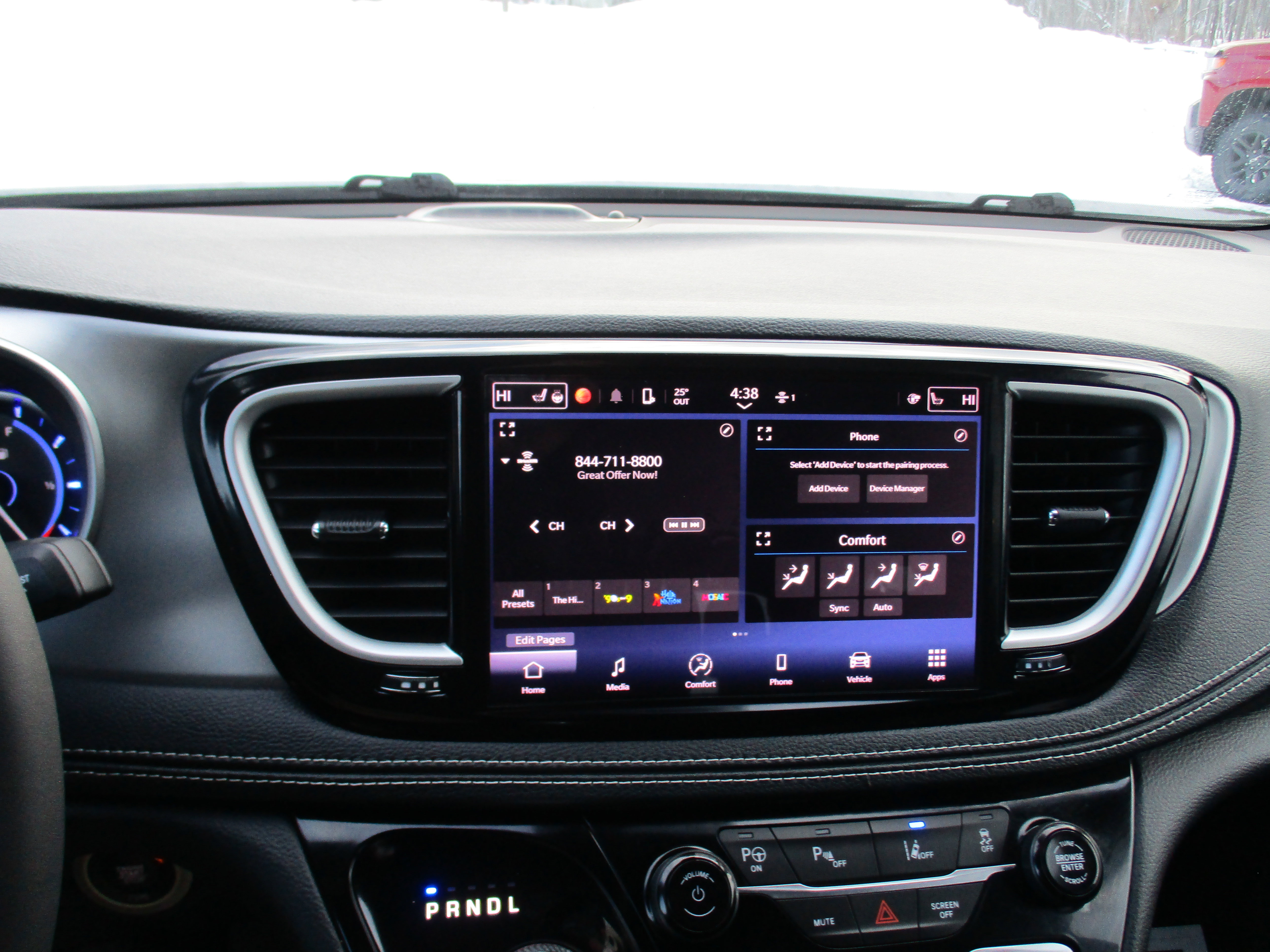 Used 2023 Chrysler Pacifica Touring-L w/ S Appearance Package image 17