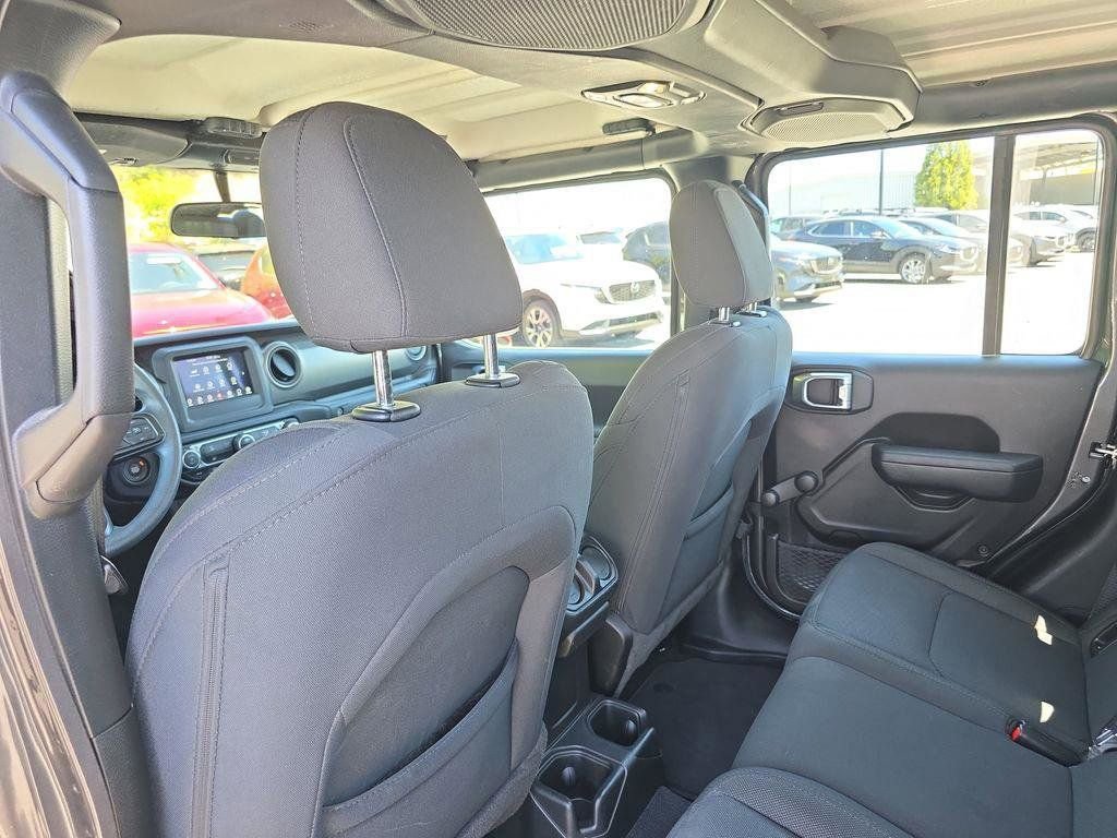 Used 2023 Jeep Gladiator Sport w/ Trailer Tow Package AWD/4WD image 16