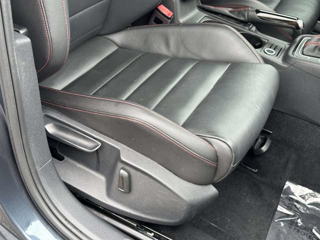 Used 2019 Volkswagen GTI SE FWD image 10