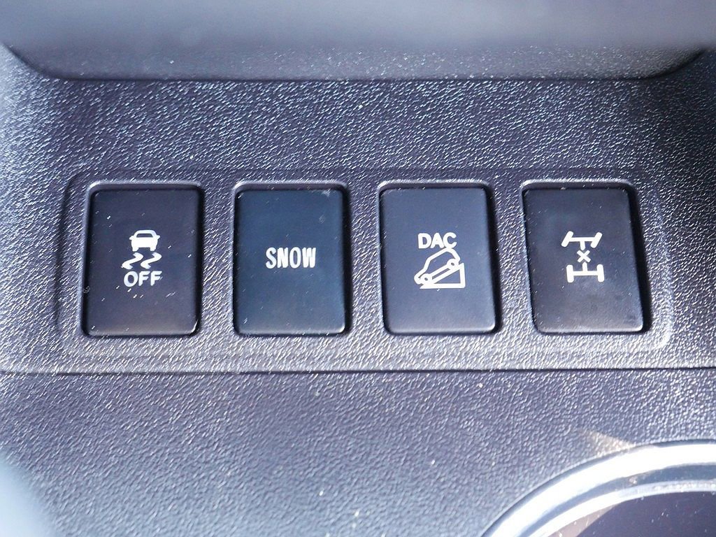 Used 2016 Toyota Highlander Plus AWD/4WD image 42