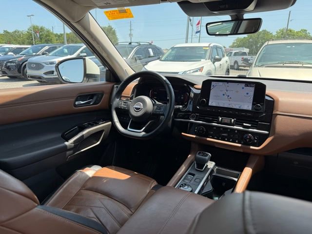 Used 2023 Nissan Pathfinder Platinum w/ Cargo Package AWD/4WD image 25