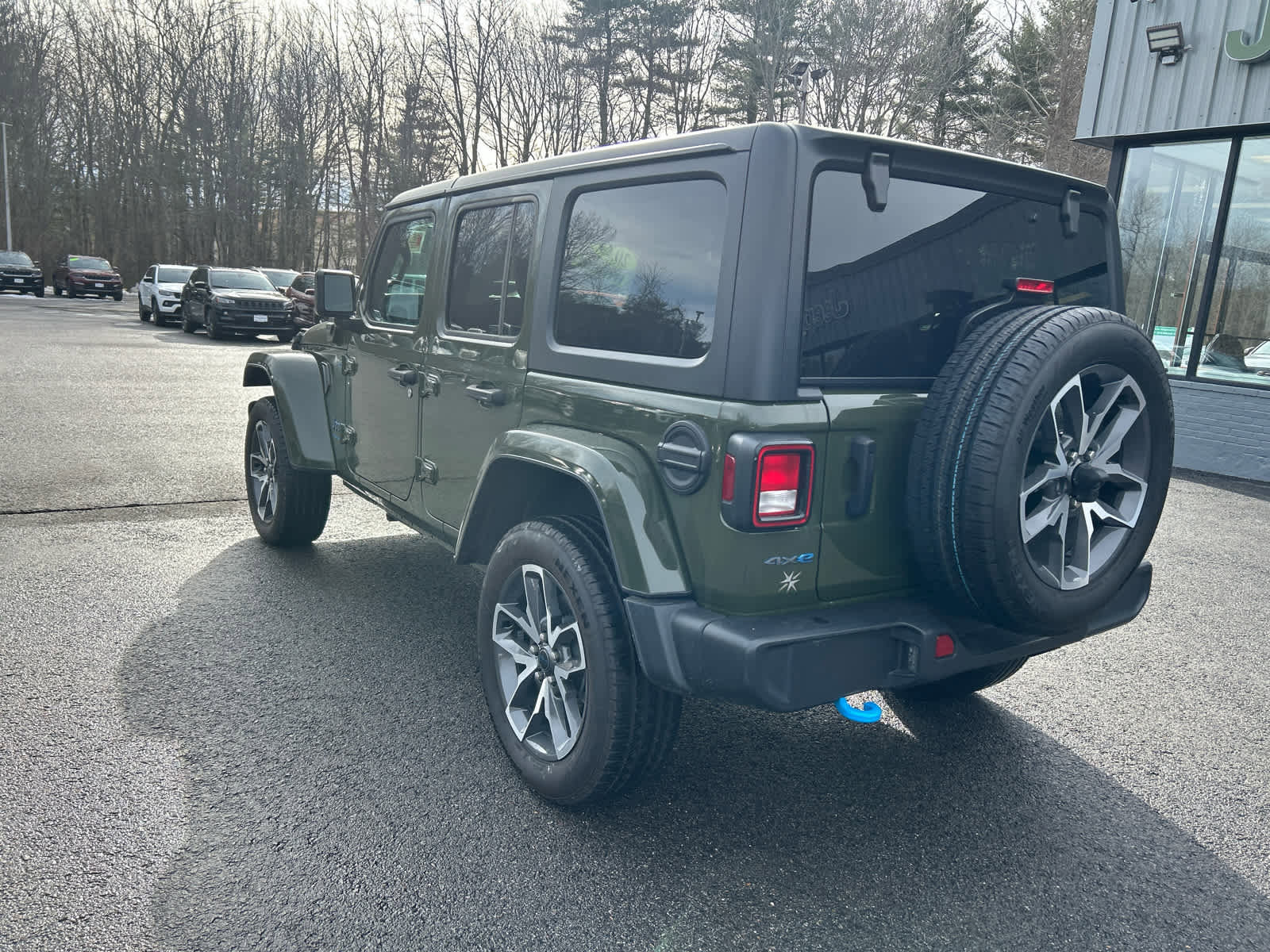 Used 2024 Jeep Wrangler Sport S w/ Convenience Group AWD/4WD image 8