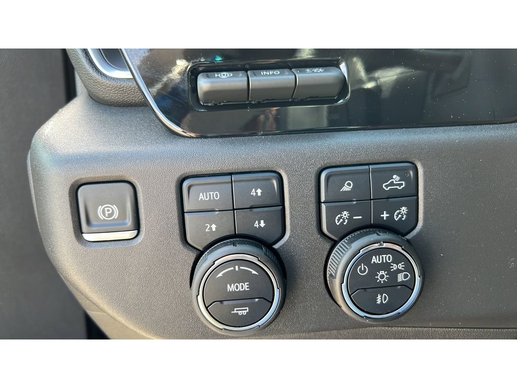 Certified 2025 Chevrolet Silverado 1500 LTZ AWD/4WD image 23