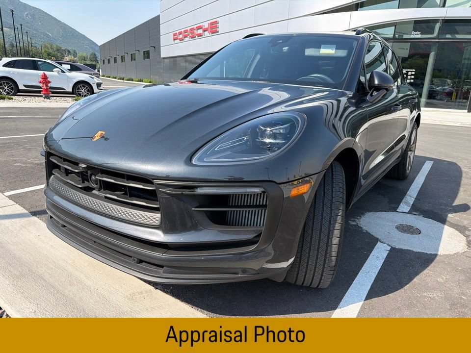 Certified 2023 Porsche Macan S AWD/4WD image 2