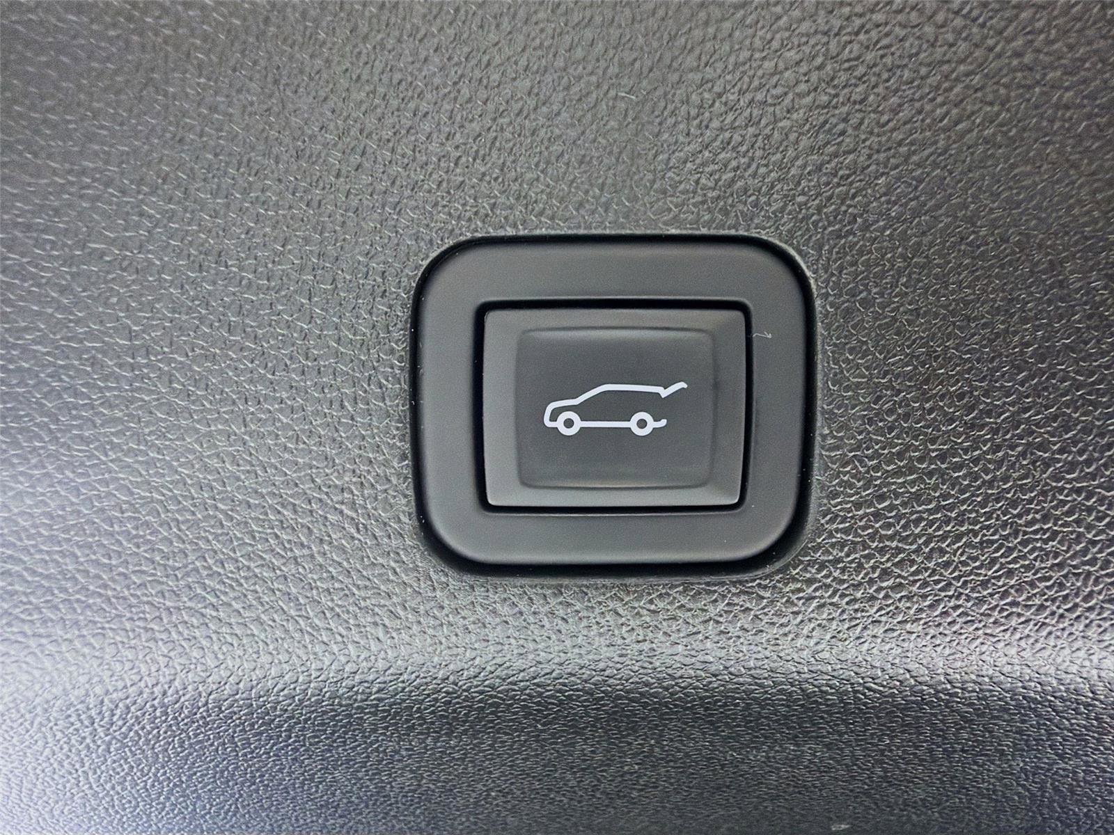 Used 2024 Cadillac Escalade Sport AWD/4WD image 26