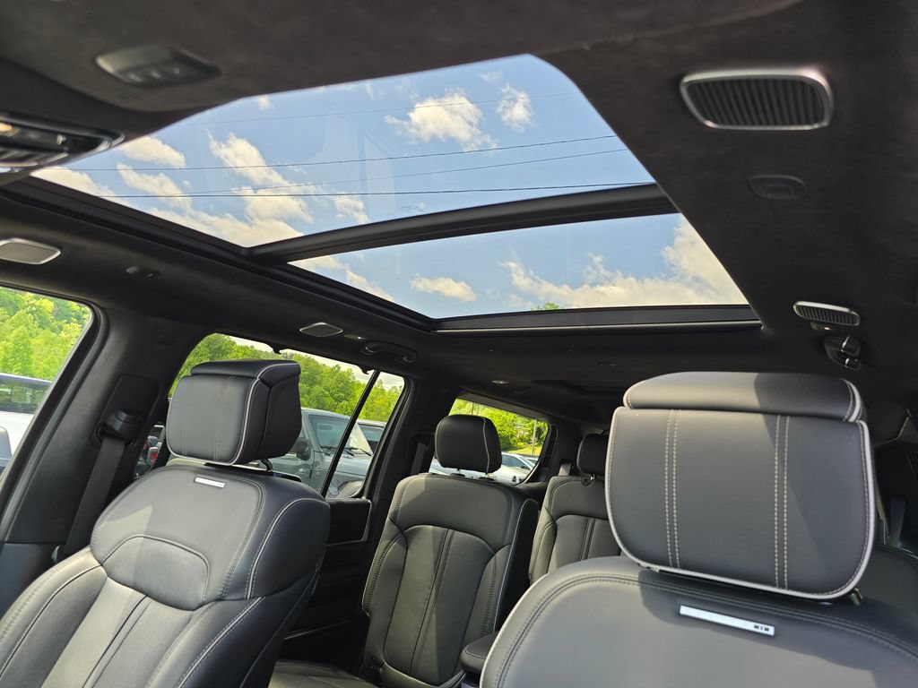 Used 2024 Jeep Grand Wagoneer Series II Obsidian w/ Quick Order Packagew 28T AWD/4WD image 14