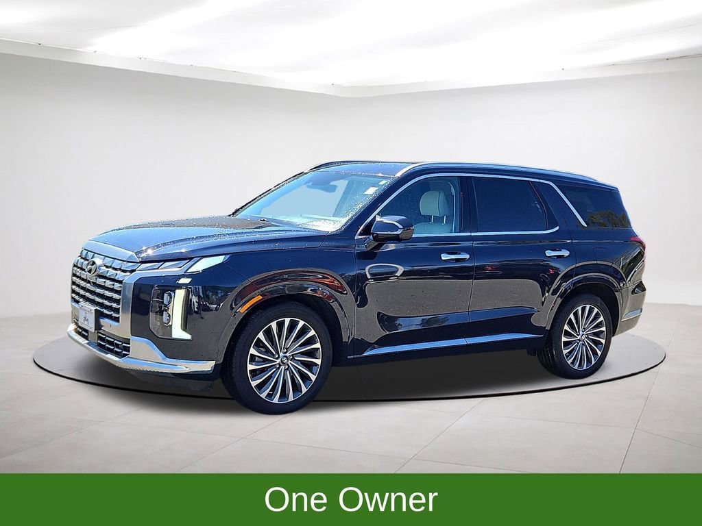 Used 2024 Hyundai Palisade Calligraphy image 3