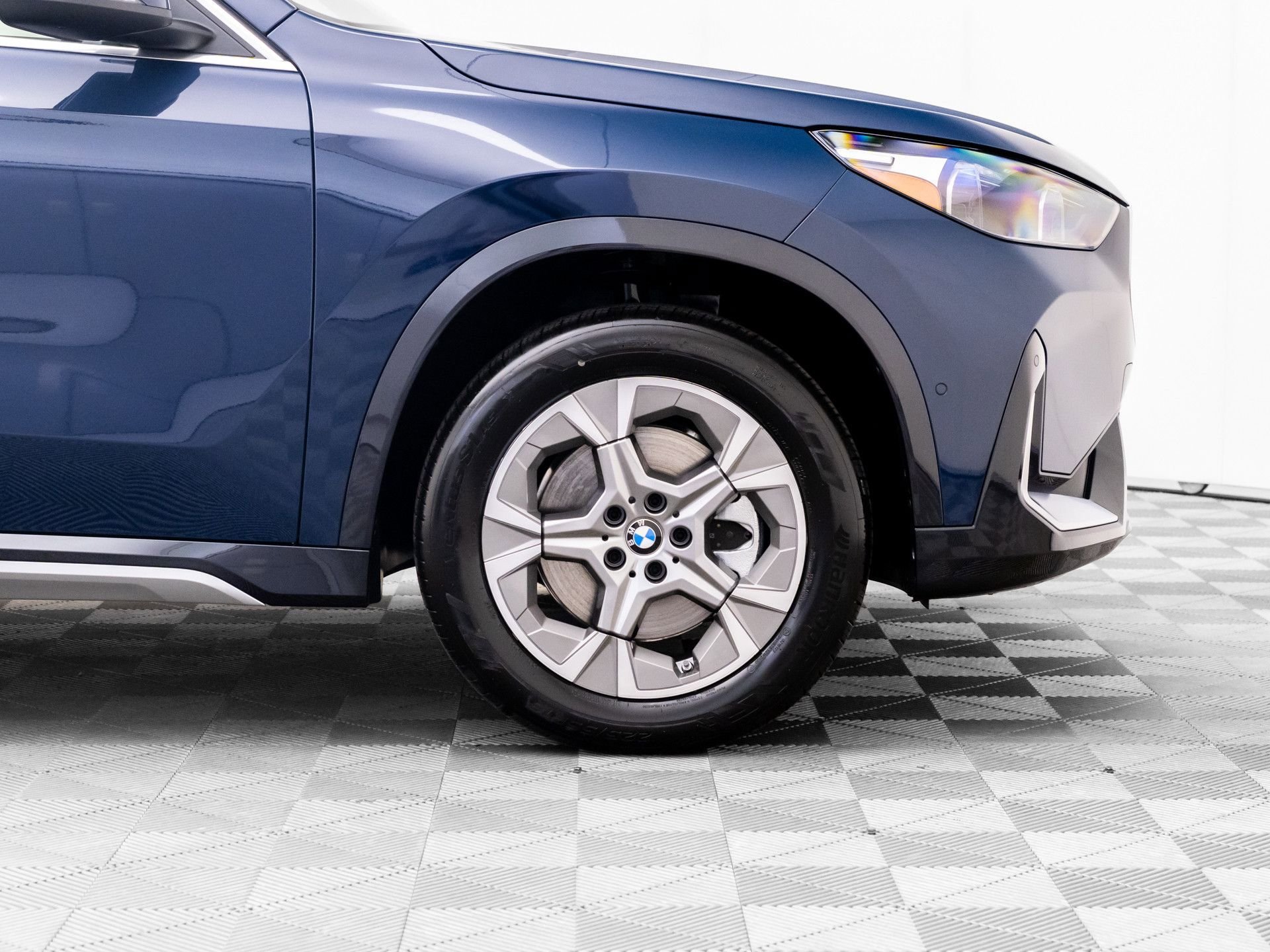 New 2026 BMW X1 xDrive28i AWD/4WD image 37