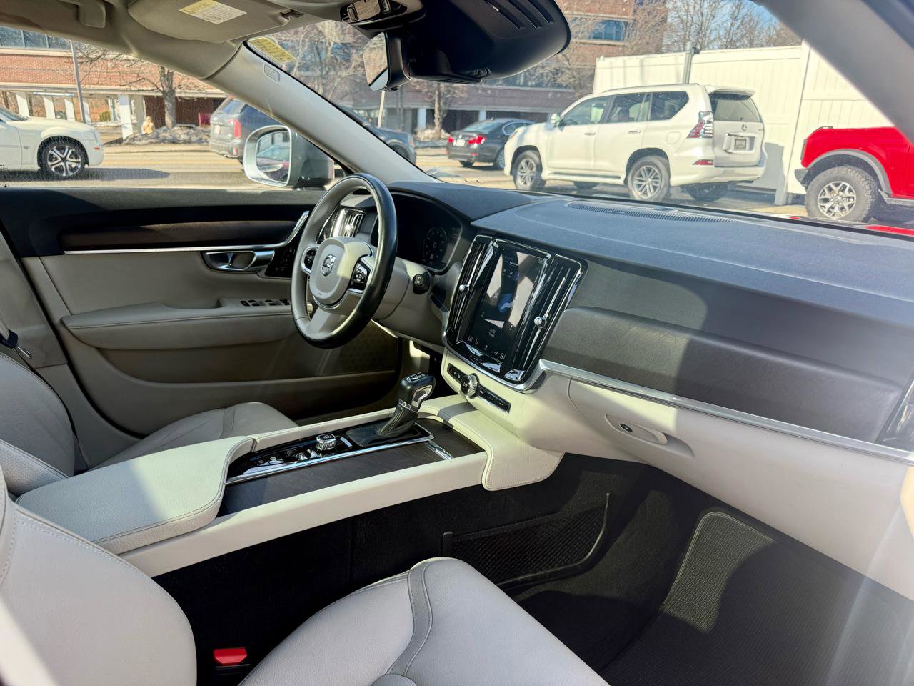 Used 2020 Volvo V90 T6 Cross Country AWD/4WD image 27