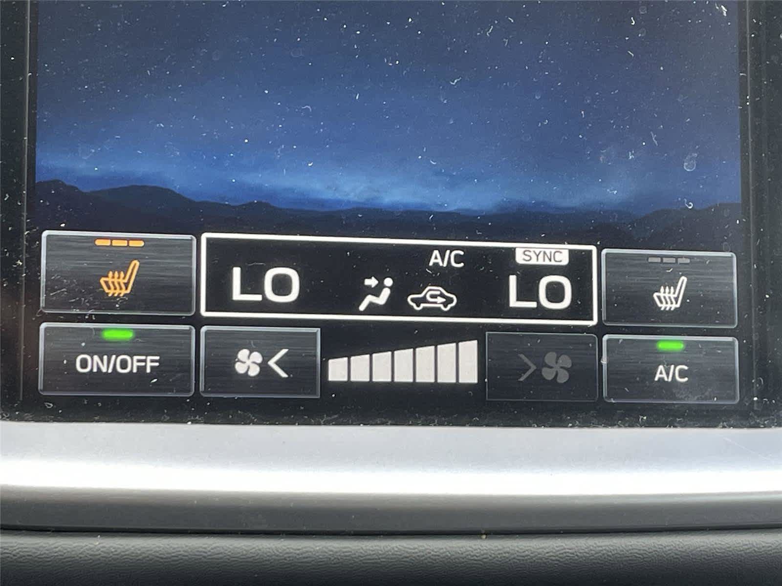 Certified 2025 Subaru Outback Onyx Edition AWD/4WD image 23