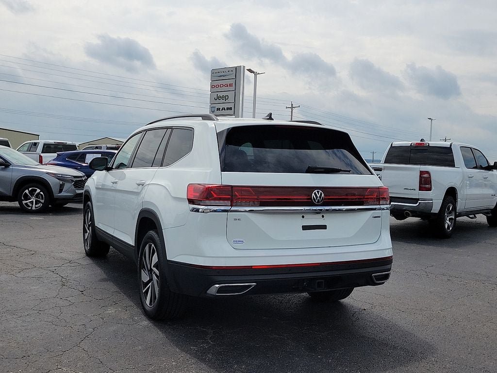 Used 2025 Volkswagen Atlas SE AWD/4WD image 4
