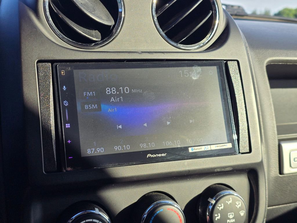 Used 2014 Jeep Compass Sport w/ Power Value Group image 18