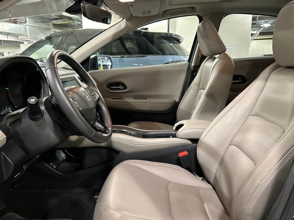 Used 2019 Honda HR-V Touring image 10