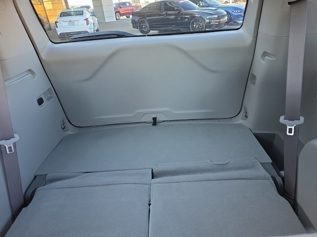 Used 2020 GMC Acadia SLT w/ Driver Alert Package II image 11