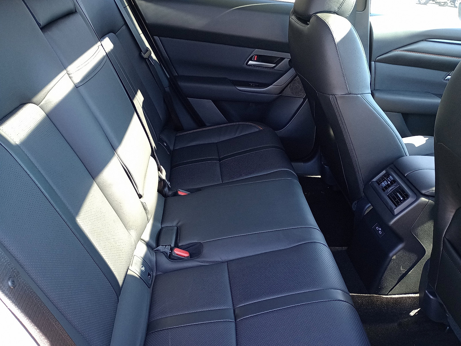 New 2026 MAZDA CX-50 AWD 2.5 Hybrid w/ Cargo Package image 8