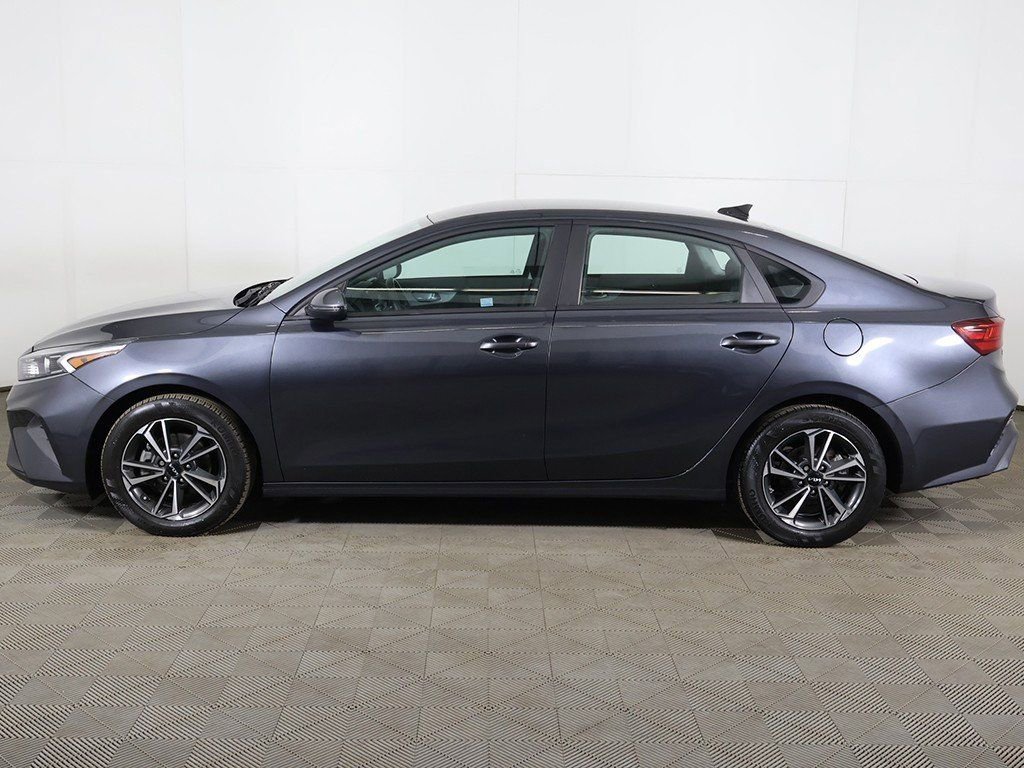 Used 2023 Kia Forte LXS w/ LXS Technology Package FWD image 16