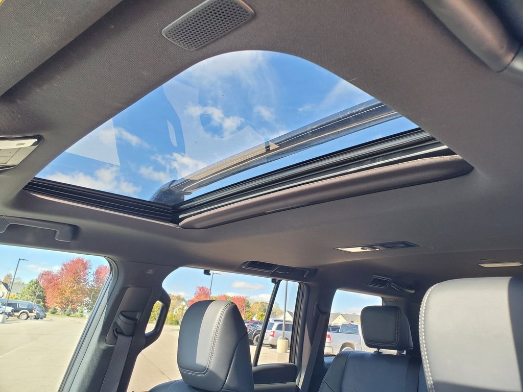 Used 2024 Lexus GX 550 image 25