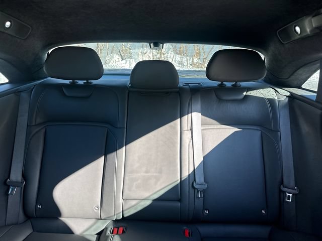 Used 2024 Lucid Air Pure RWD image 34