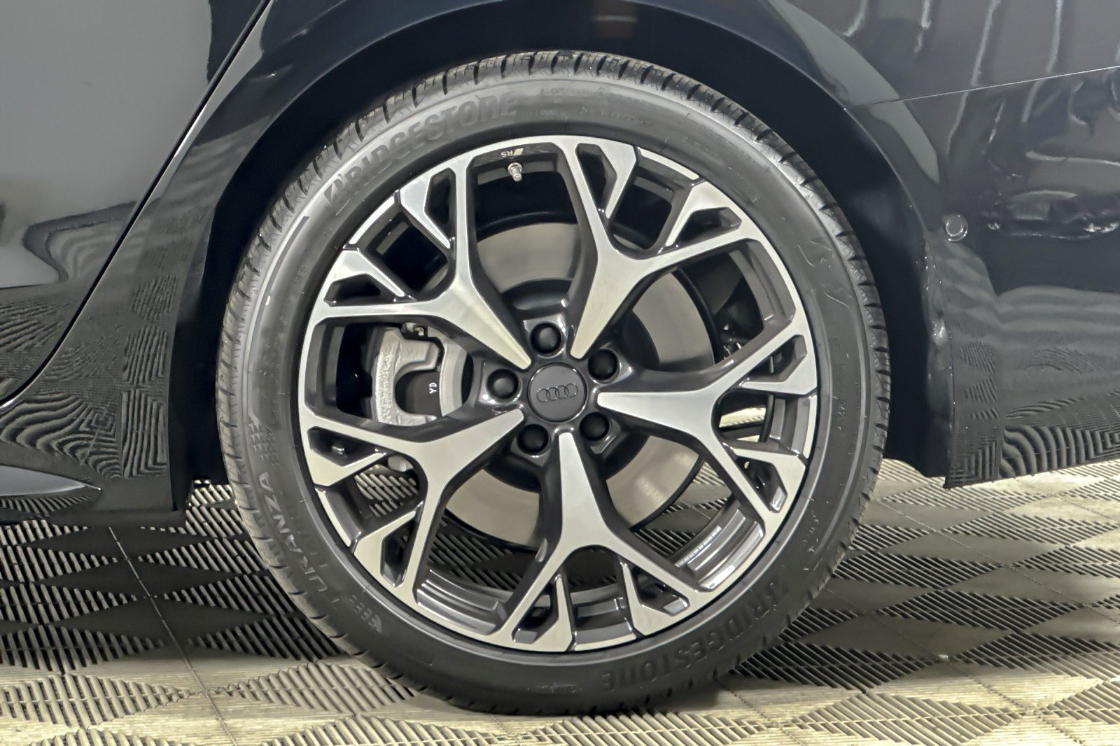 New 2026 Audi A6 Premium Plus AWD/4WD image 22