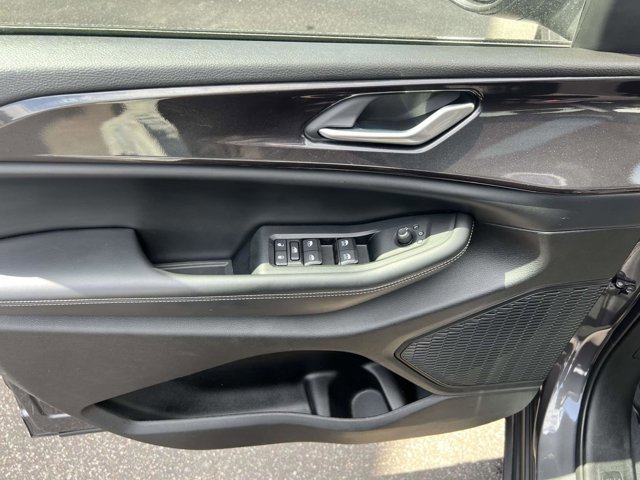 Certified 2023 Jeep Grand Cherokee L Laredo w/ Luxury Tech Group I image 15