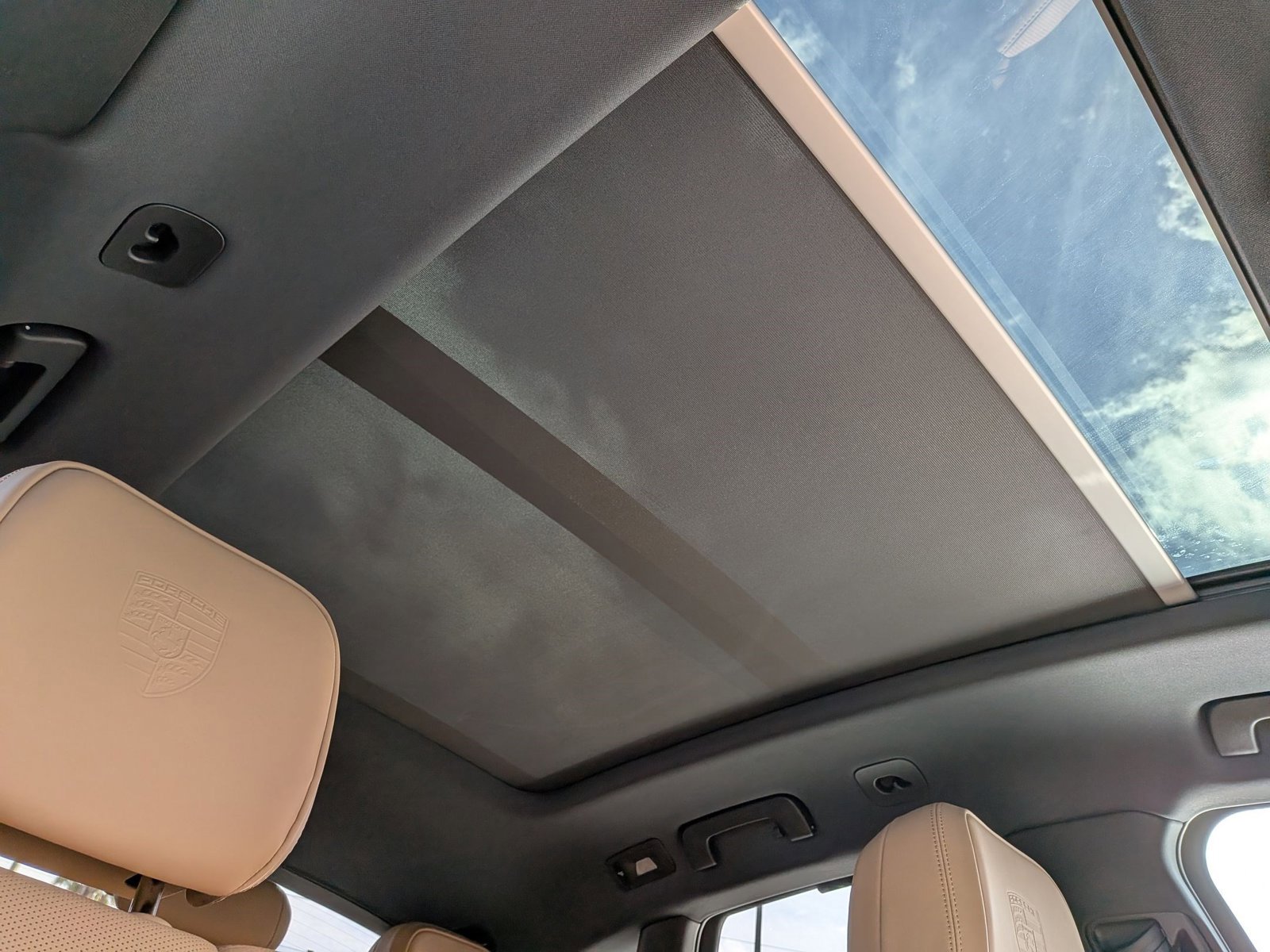 New 2026 Porsche Macan image 27