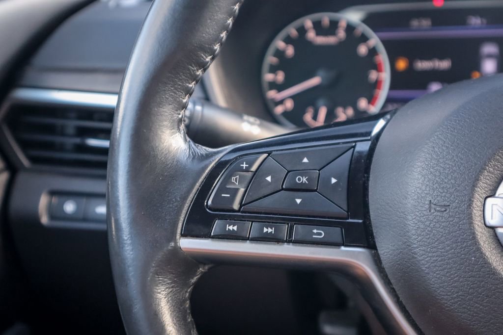 Certified 2023 Nissan Altima 2.5 SL FWD image 12