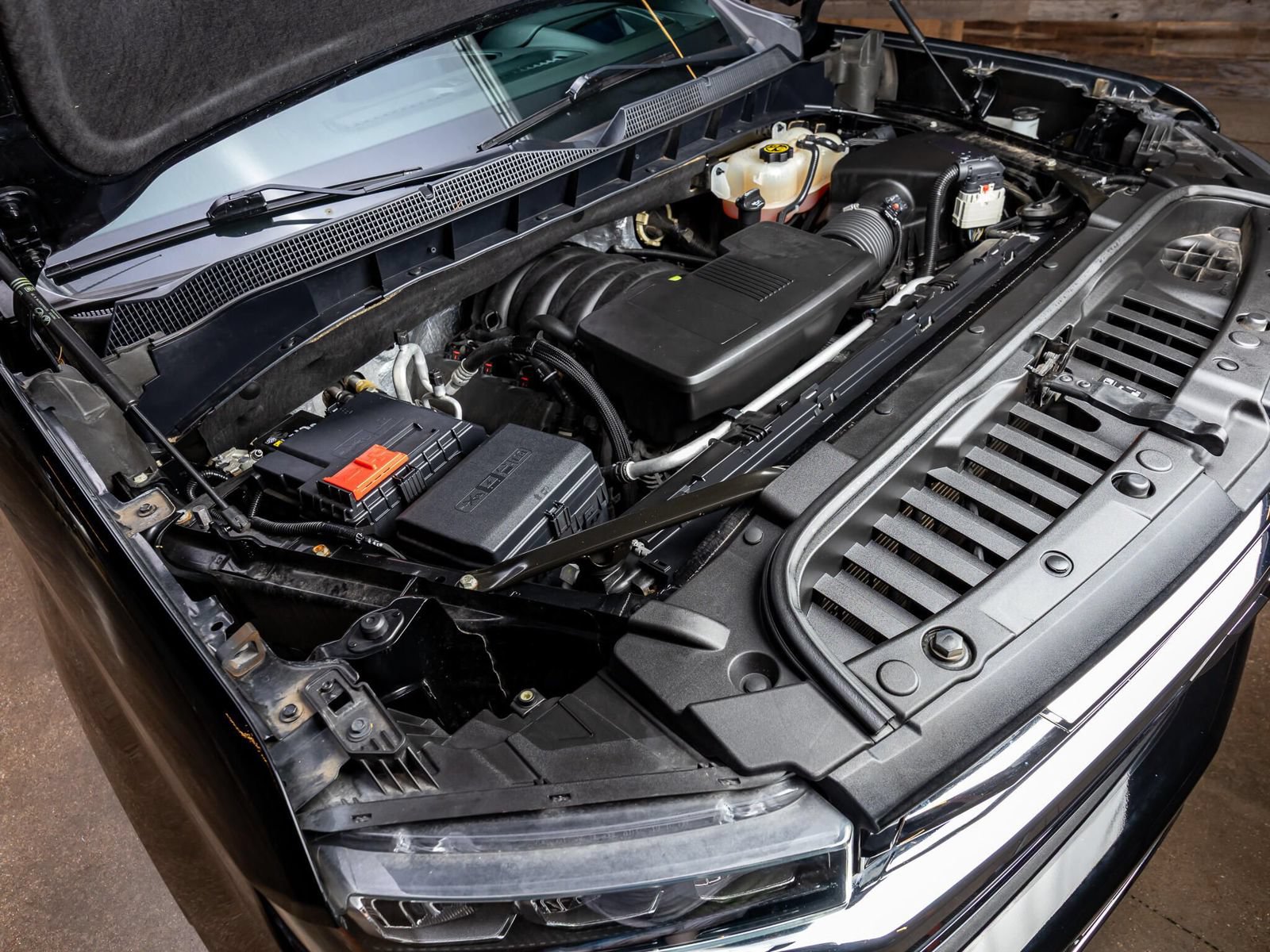 Used 2019 Chevrolet Silverado 1500 High Country AWD/4WD image 37