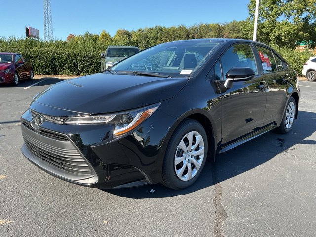 New 2027 Toyota Corolla LE FWD image 2