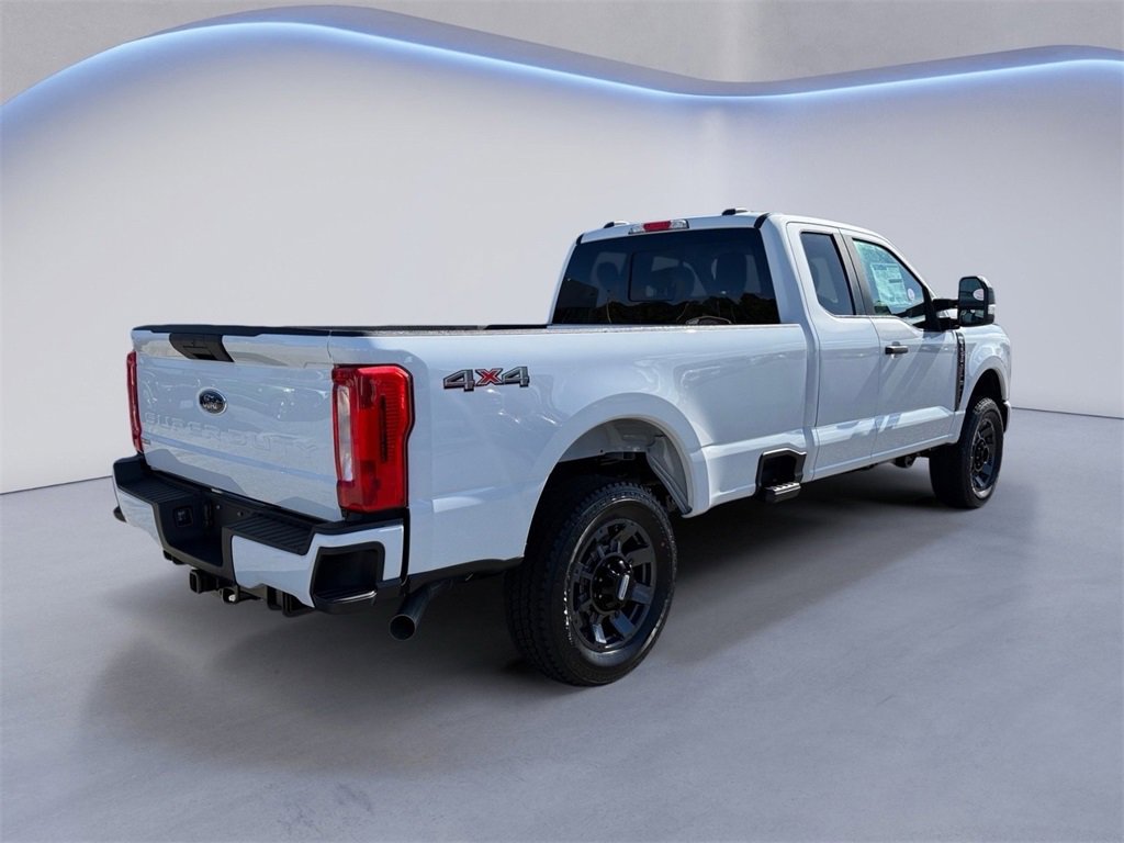 New 2026 Ford F350 XL image 3