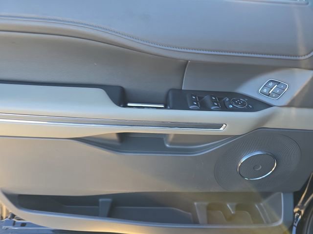 Used 2020 Ford Expedition XLT w/ Equipment Group 202A image 15