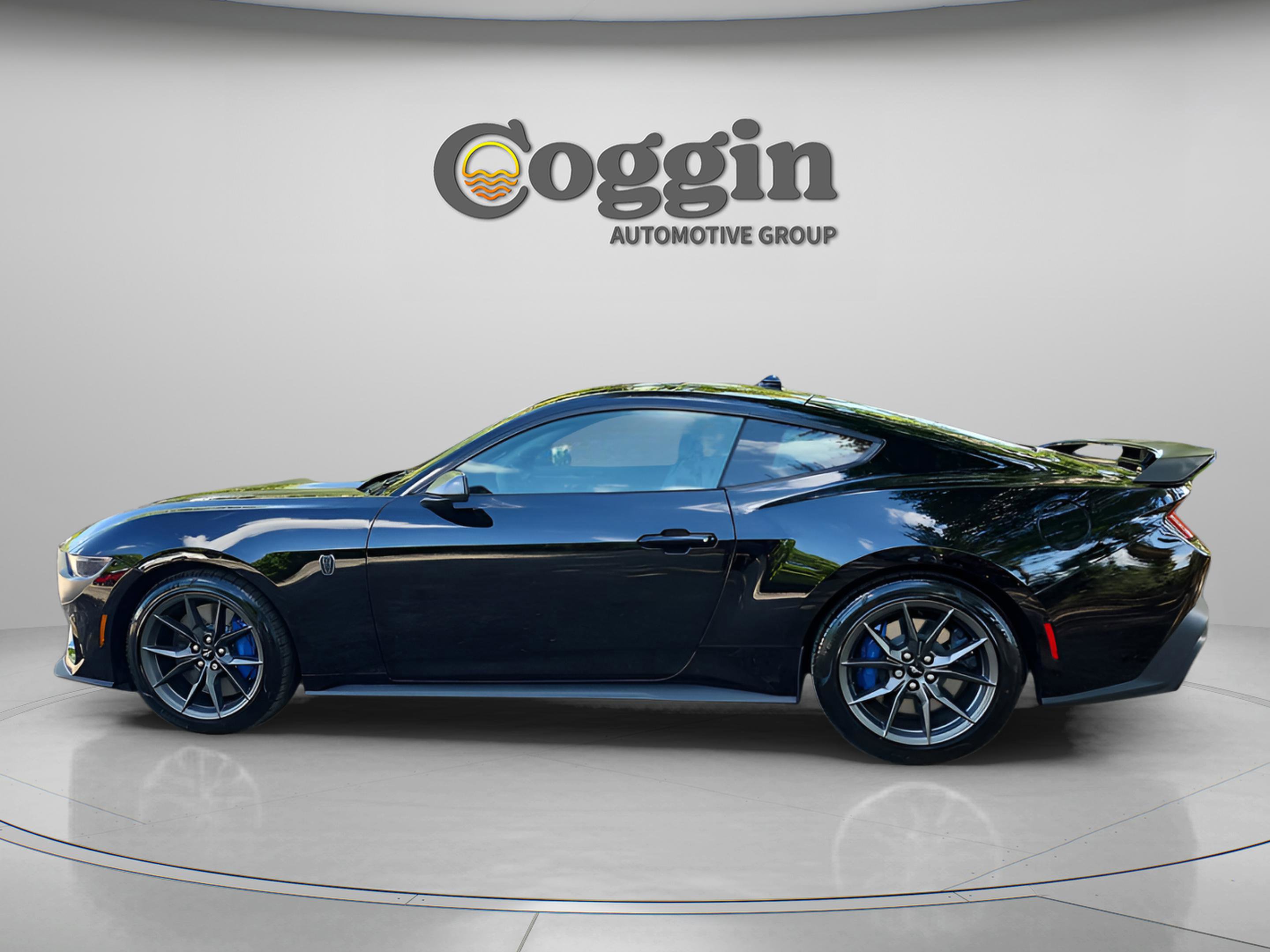 New 2025 Ford Mustang Dark Horse image 2