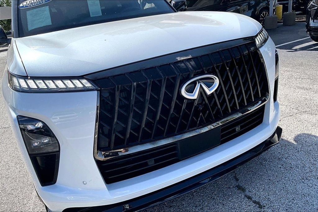 Certified 2026 INFINITI QX80 4WD w/ Sport Exterior Package image 38