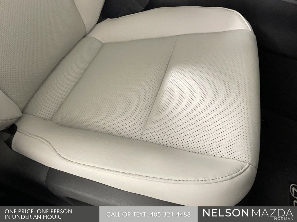 Used 2023 Lexus UX 250h FWD w/ Accessory Package (Z2) image 27