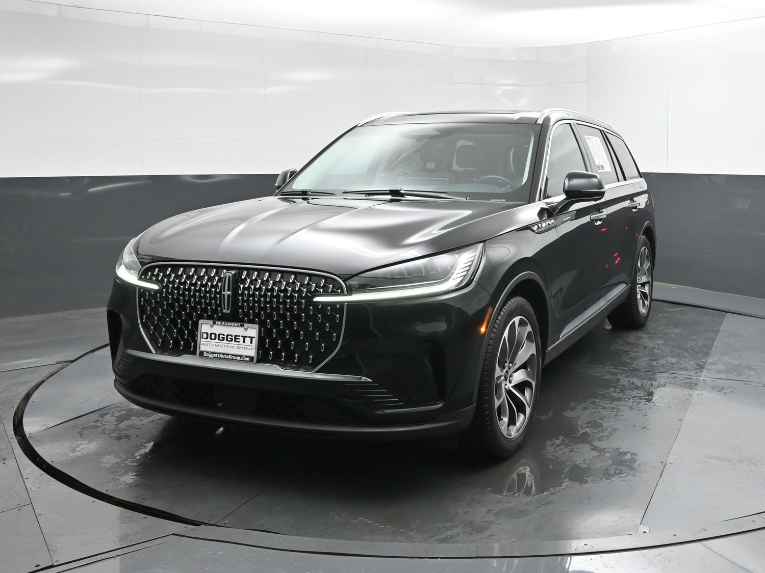 Used 2025 Lincoln Aviator 2WD image 22