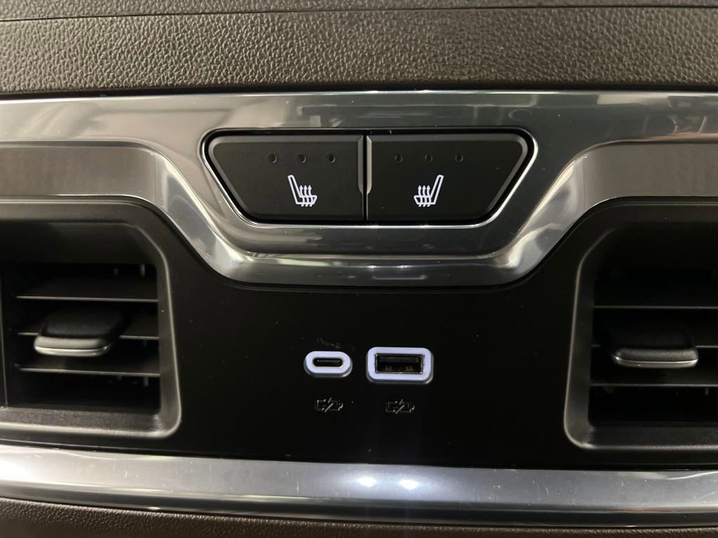 Used 2024 GMC Sierra 1500 Denali w/ Denali Reserve Package image 26