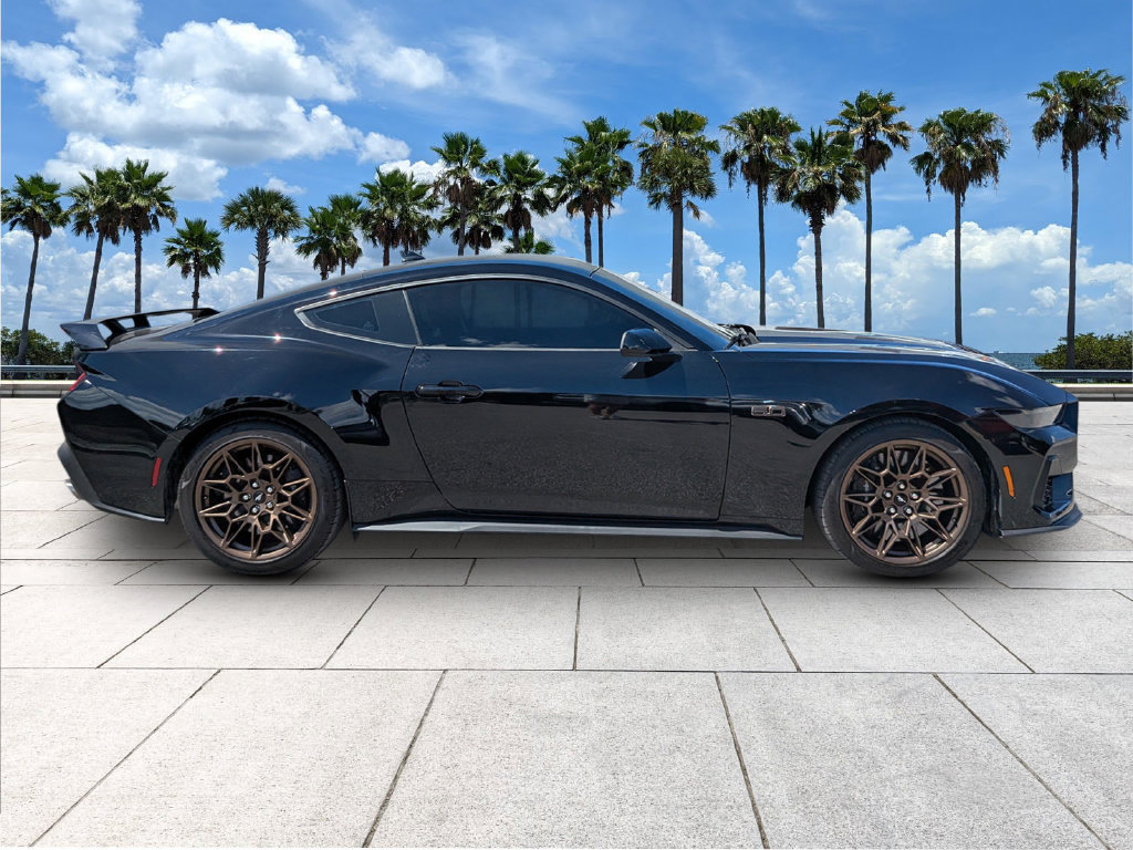 Used 2025 Ford Mustang GT Premium w/ GT Performance Package RWD image 9