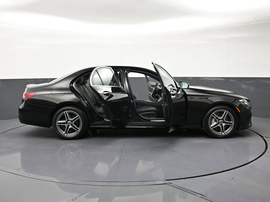 Used 2022 Mercedes-Benz E 350 4MATIC Sedan image 33