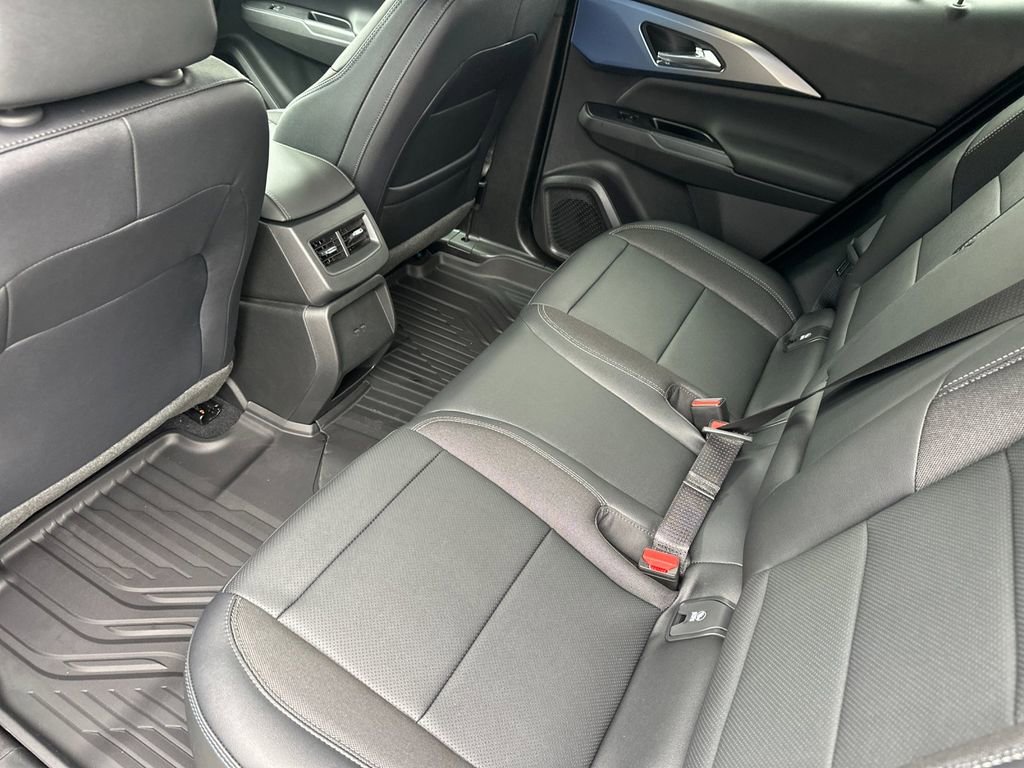 Used 2026 Chevrolet Equinox EV LT image 11