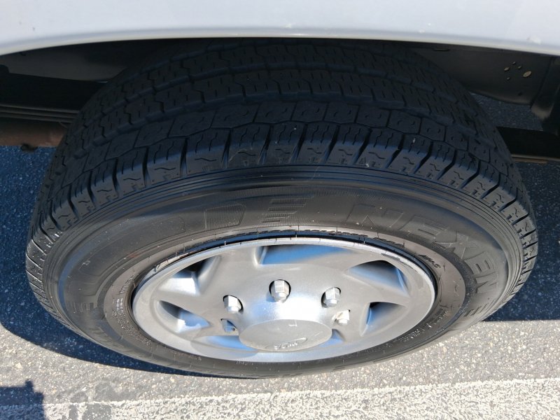 Used 2013 Ford E-150 and Econoline 150 RWD image 17
