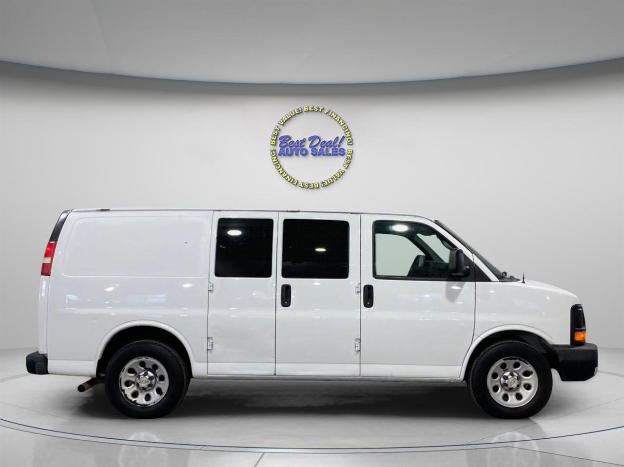 Used 2011 Chevrolet Express 1500 image 7