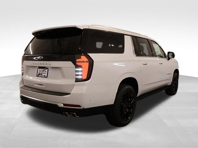 New 2026 Chevrolet Suburban High Country AWD/4WD image 3