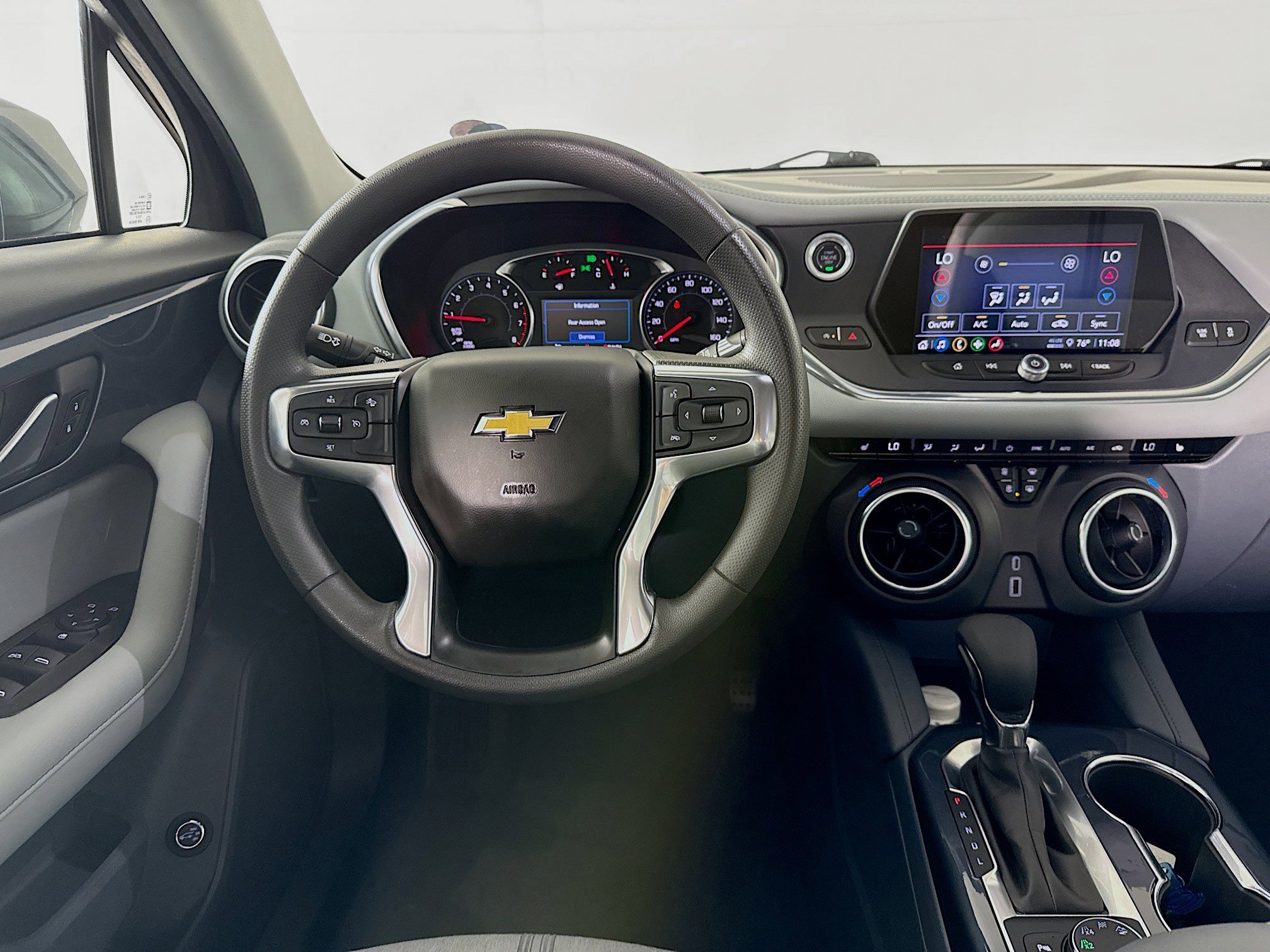 Used 2022 Chevrolet Blazer LT image 26