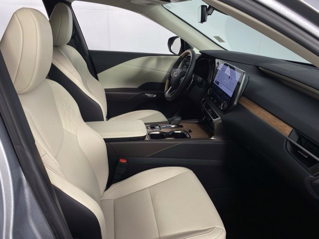 Used 2024 Lexus RX 350 Premium w/ Accessory Package (Z1) FWD image 16