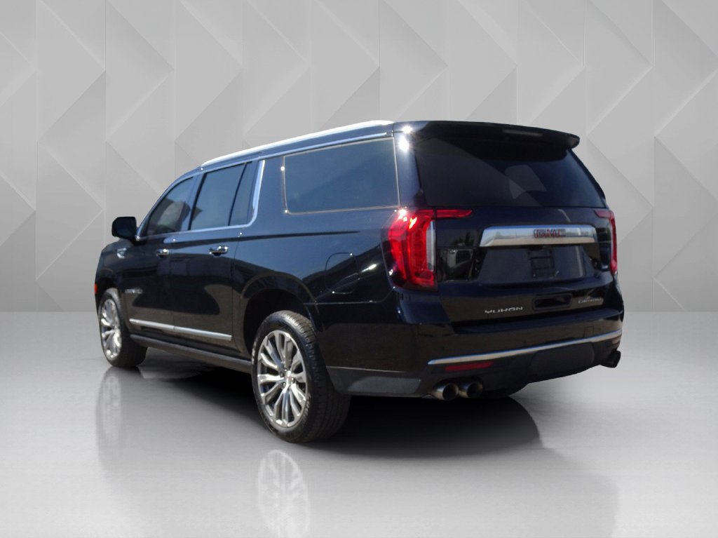 Used 2021 GMC Yukon XL Denali w/ Denali Premium Package AWD/4WD image 3