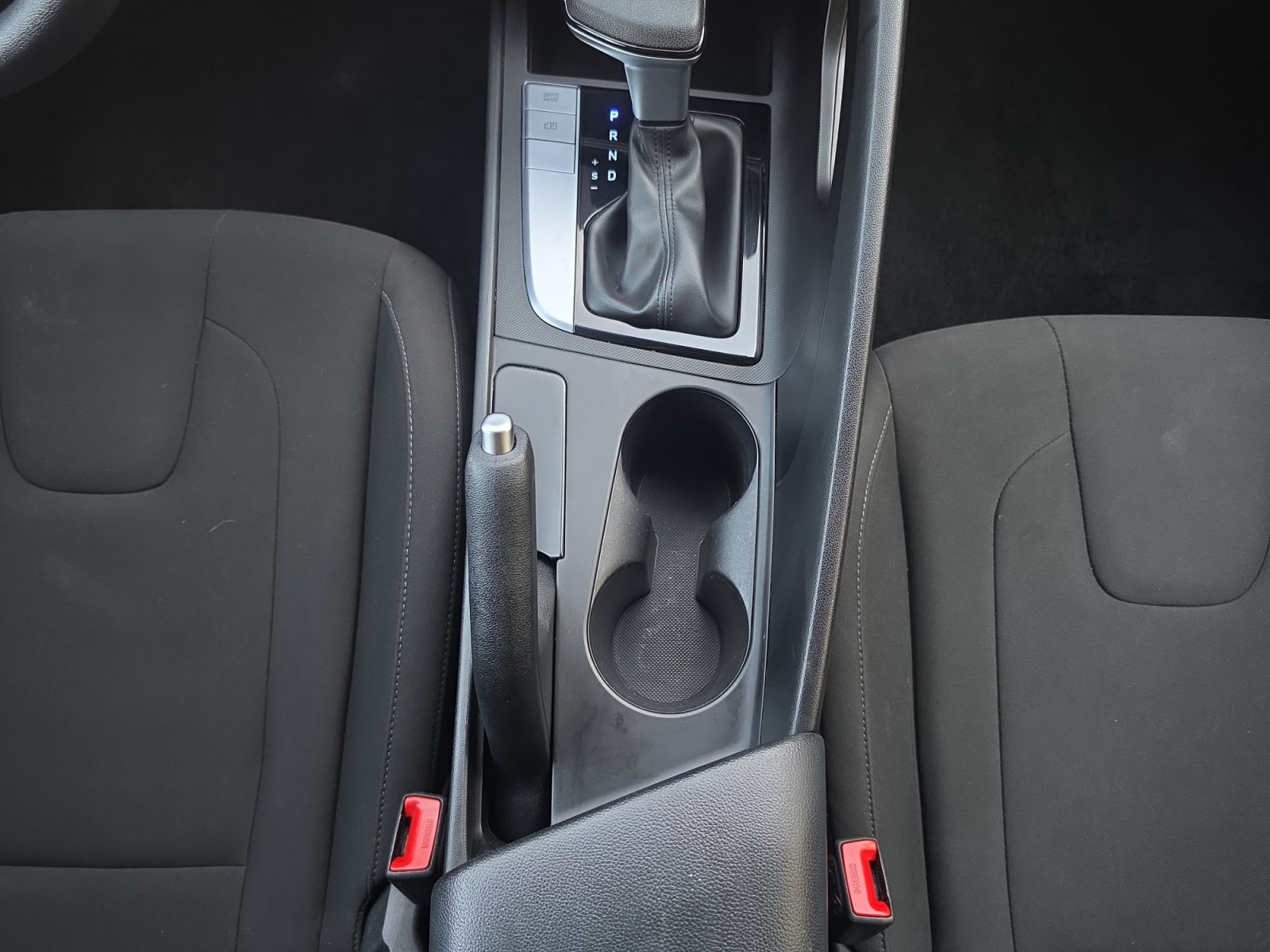 Used 2024 Hyundai Elantra SEL FWD image 23