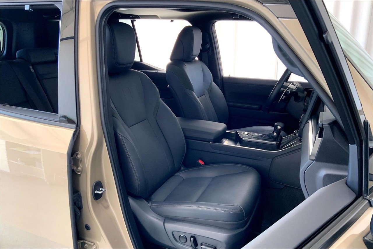Used 2026 Lexus GX 550 AWD/4WD image 6