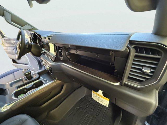 New 2026 GMC Sierra 1500 SLT w/ SLT Premium Package image 24